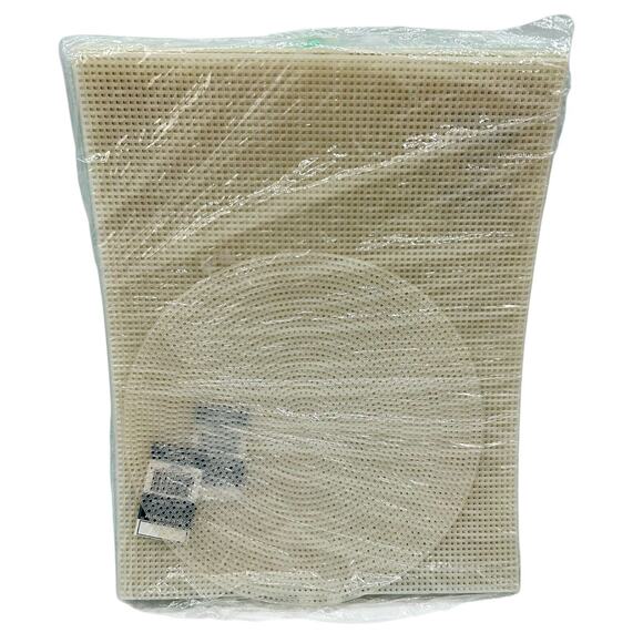 New Plastic Canvas Sheets 10.5 X 13.5 Inches Clear Green Quick Count 7 Mesh Lot - Picture 5 of 8